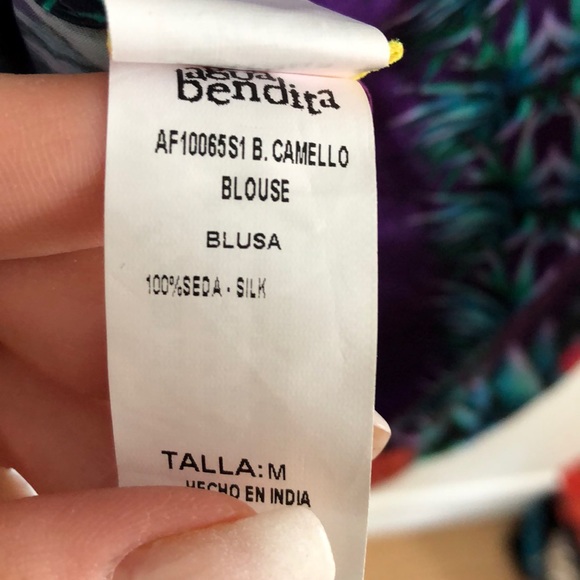 Agua Bendita drape top 100% silk - Picture 6 of 7